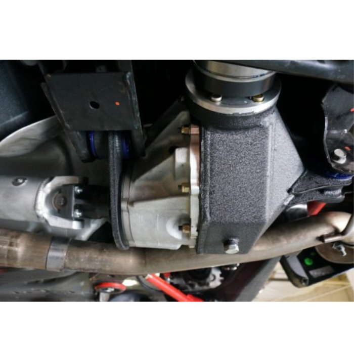 DSS 2007-2017 Holden VE Commodore UTE Manual 9” IRS Direct Bolt-In Rear Conversion Kit – Includes Housing / Axles / Hubs / Carbon Fibre Driveshaft